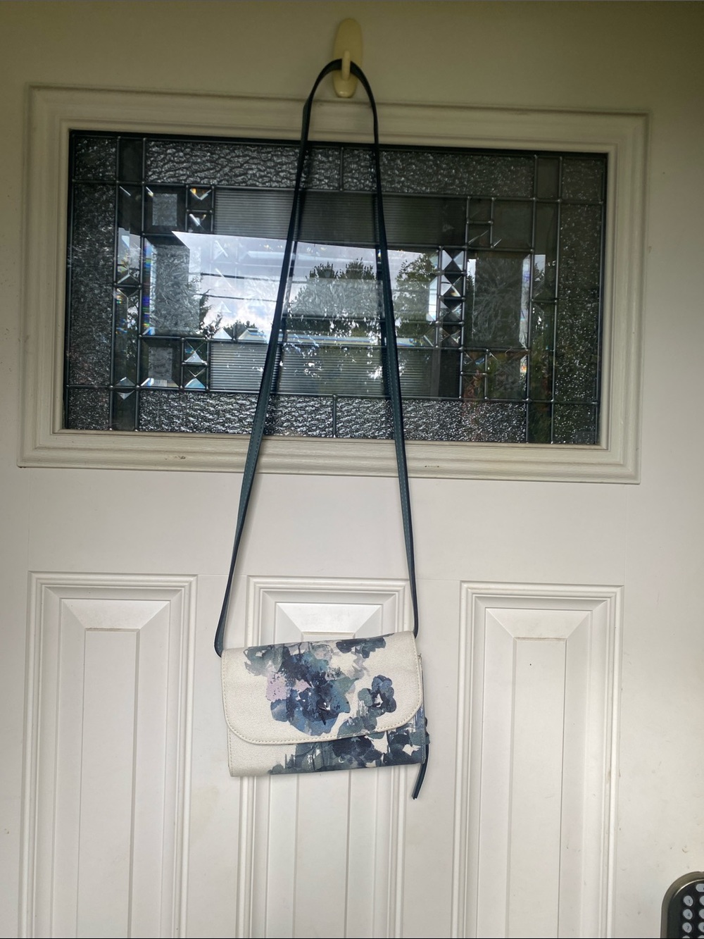 Simply Vera crossbody/ clutch purse
